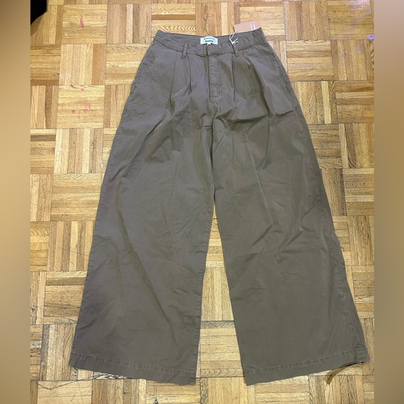 Reformation Pants - BNWT Reformation pants size 29